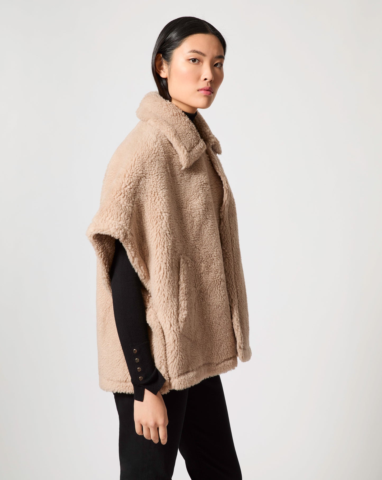 Teddy Sherpa Cape